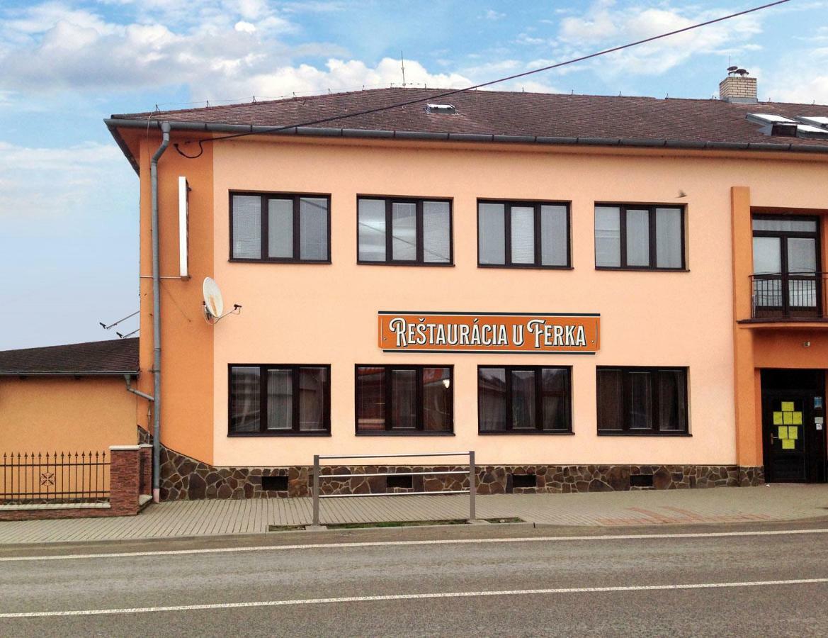 Hotel U Ferka Lemesany Zewnętrze zdjęcie